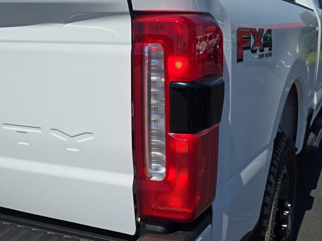 new 2025 Ford F-250 car, priced at $58,578