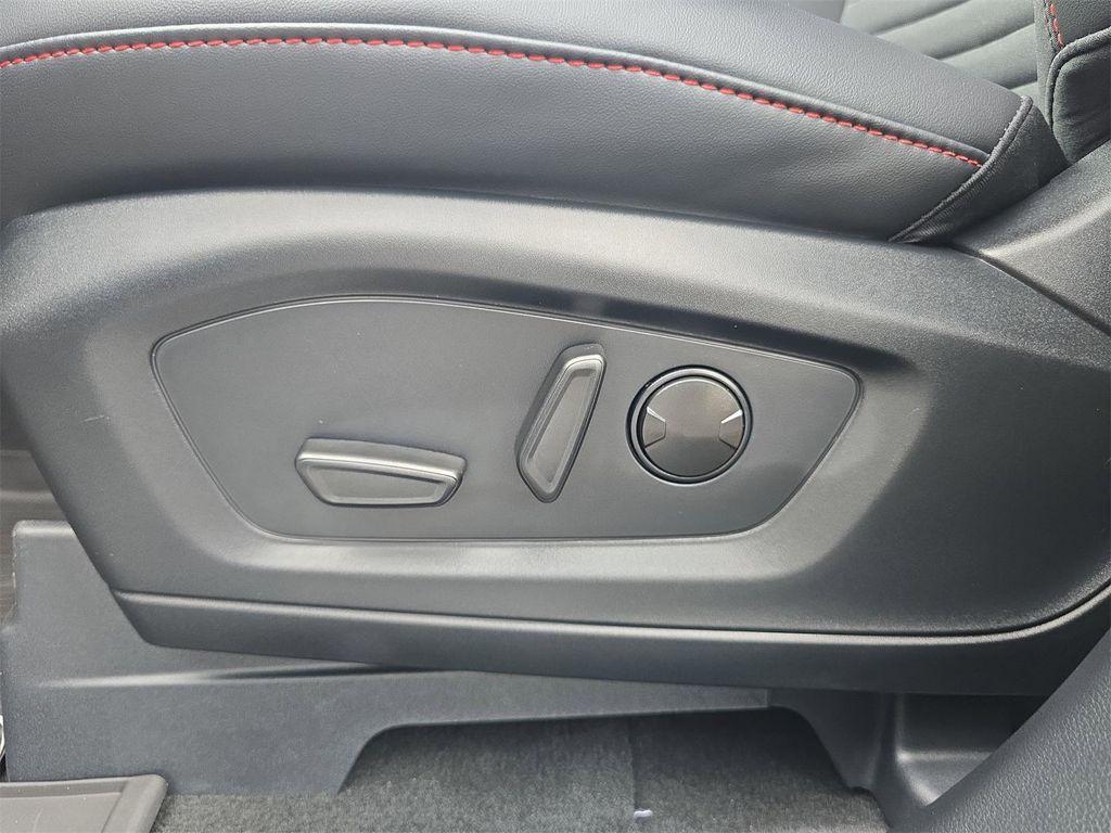 new 2025 Ford Explorer car, priced at $47,189