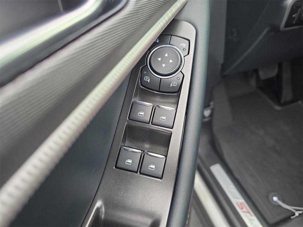 new 2025 Ford Explorer car, priced at $47,189