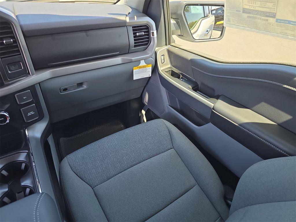 new 2025 Ford F-150 car, priced at $44,260