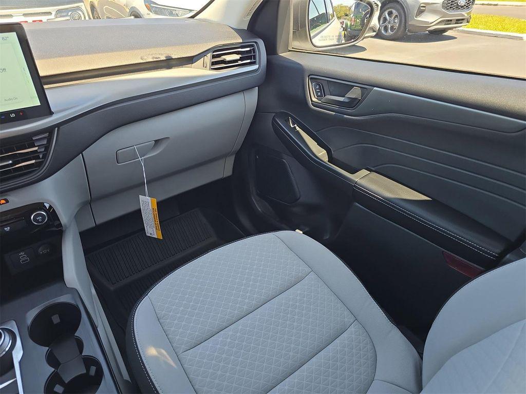 new 2025 Ford Escape car, priced at $23,995