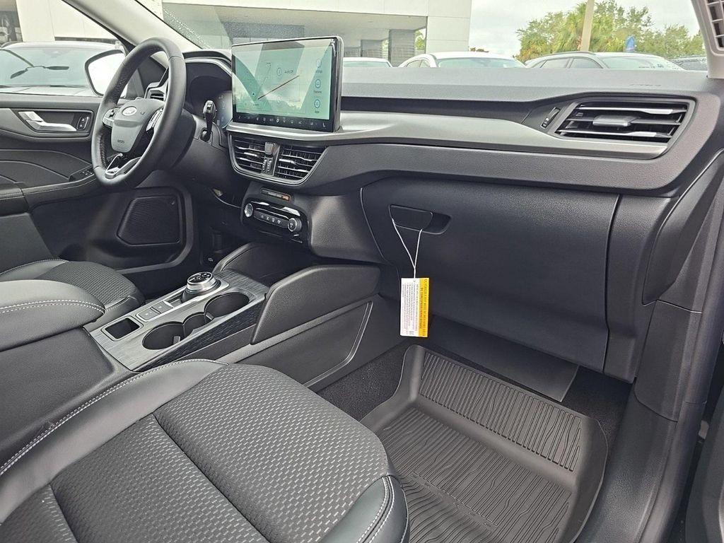 new 2025 Ford Escape PHEV car, priced at $28,995