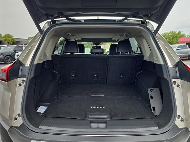 used 2021 Nissan Rogue car, priced at $21,272
