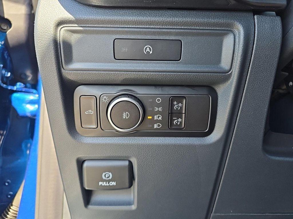 new 2025 Ford F-150 car, priced at $42,994