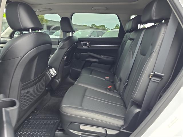 used 2023 Kia Sorento car, priced at $24,976