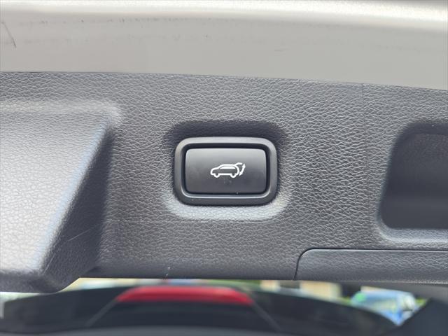 used 2022 Hyundai Santa Fe car, priced at $25,550