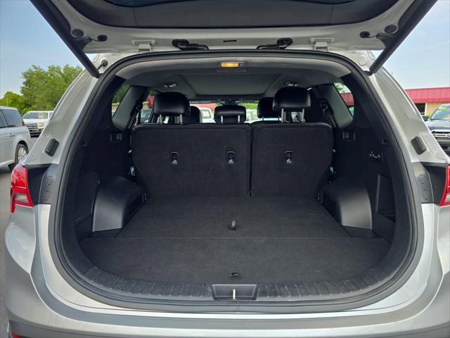 used 2022 Hyundai Santa Fe car, priced at $25,550