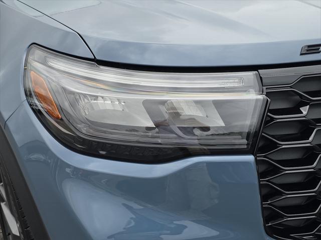 new 2025 Ford Explorer car, priced at $55,420