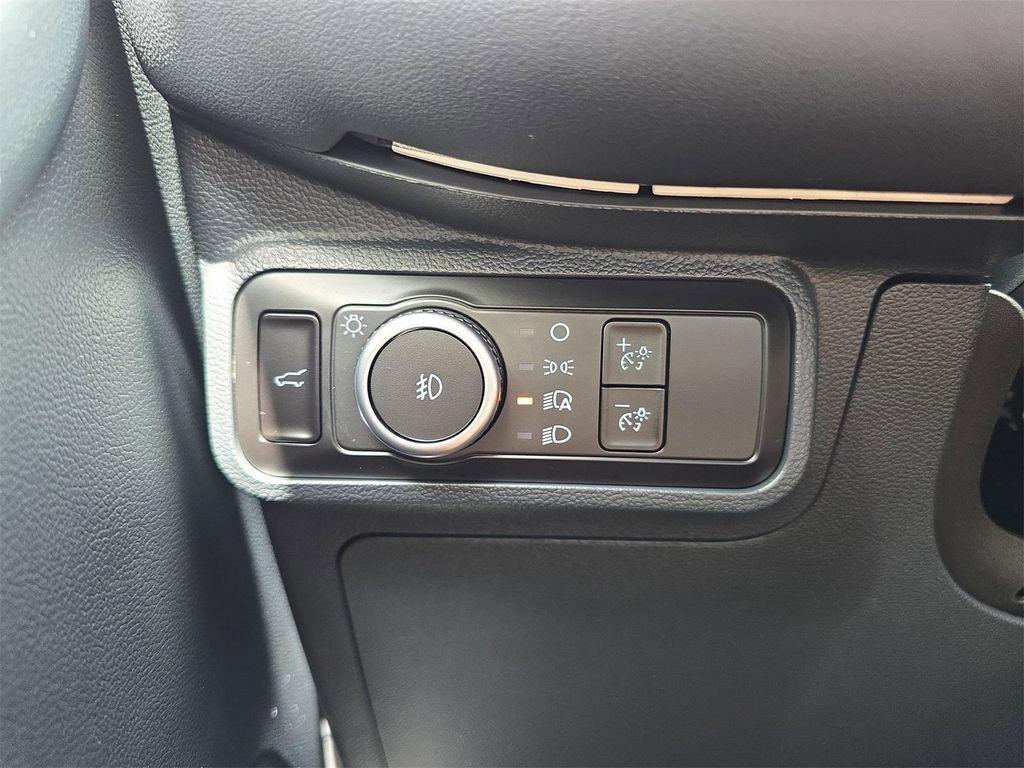 new 2025 Ford Explorer car, priced at $43,385