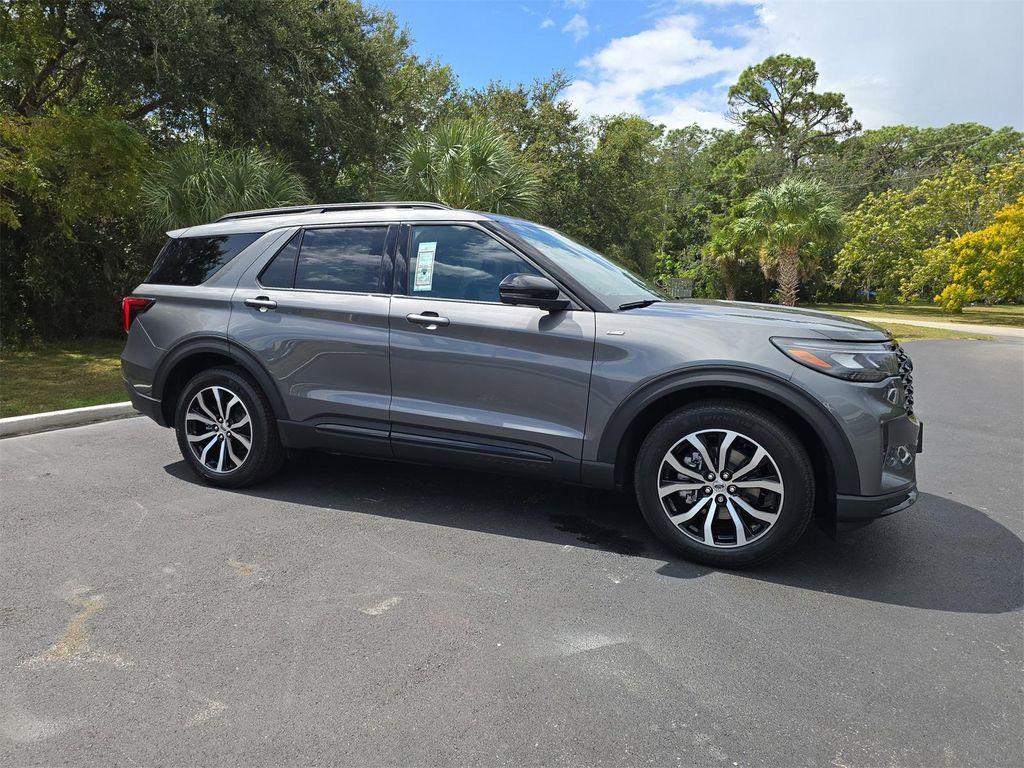 new 2025 Ford Explorer car, priced at $43,385