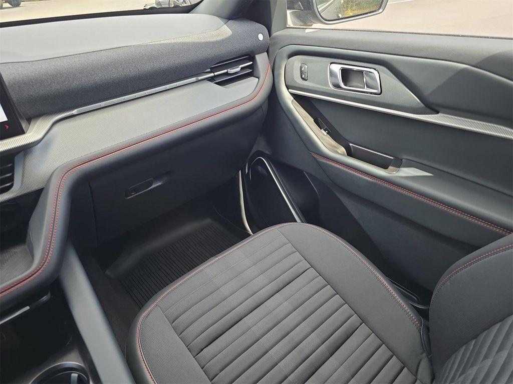 new 2025 Ford Explorer car, priced at $43,385