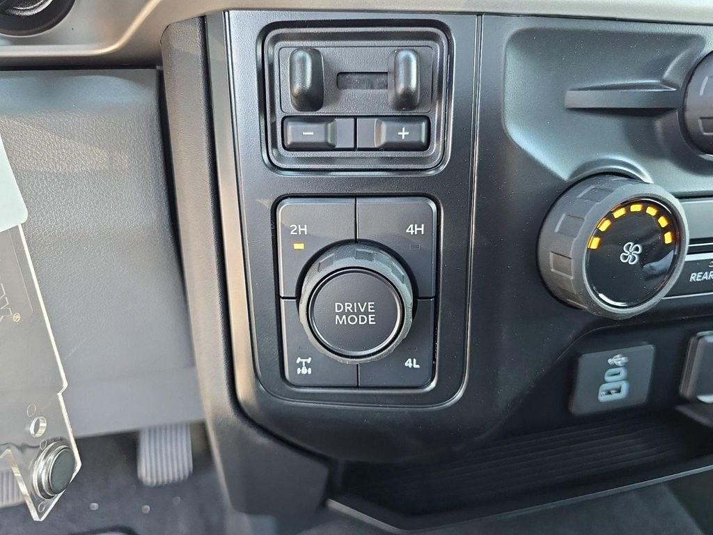 new 2025 Ford F-250 car, priced at $56,758