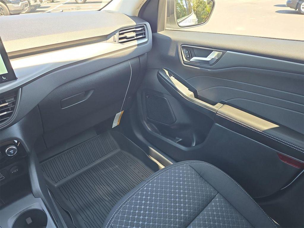 new 2025 Ford Escape car, priced at $31,406