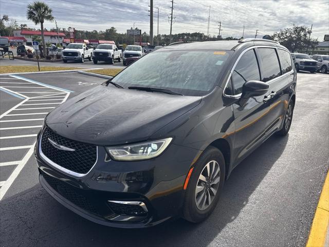 used 2021 Chrysler Pacifica car, priced at $20,780