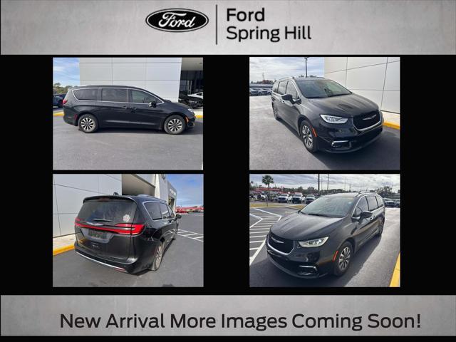 used 2021 Chrysler Pacifica car, priced at $21,504