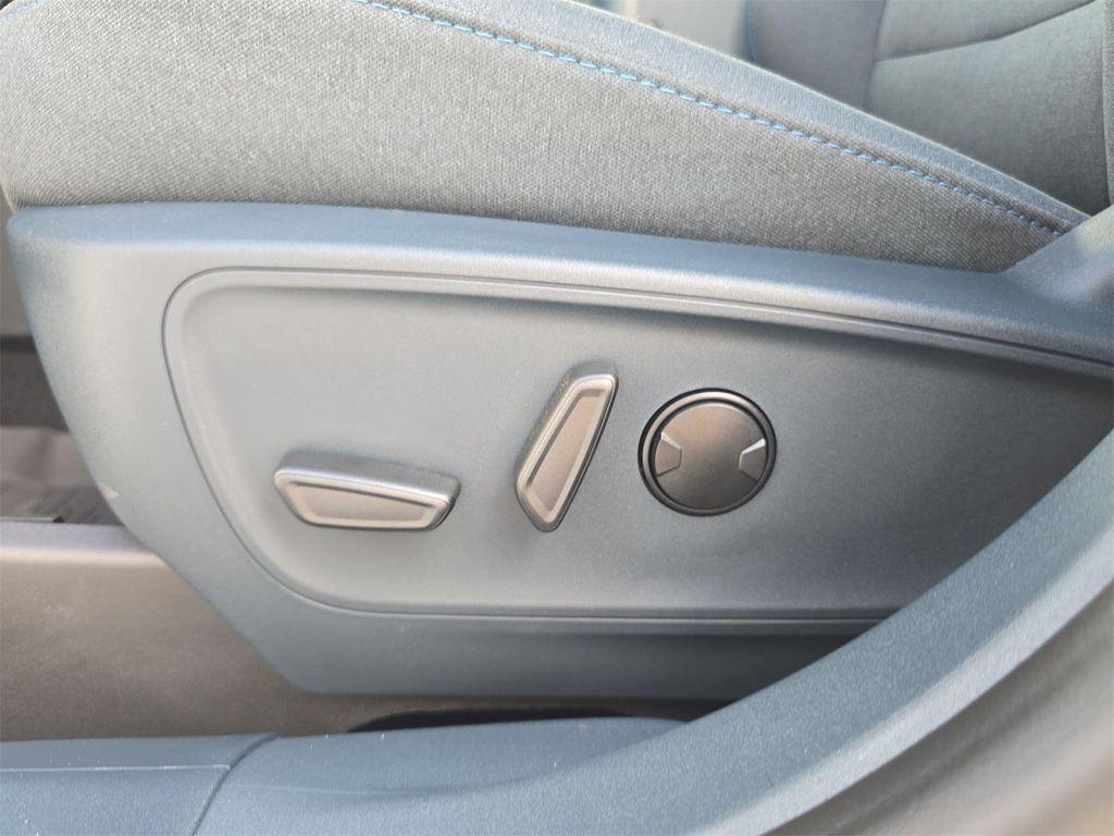 new 2025 Ford Maverick car, priced at $35,098