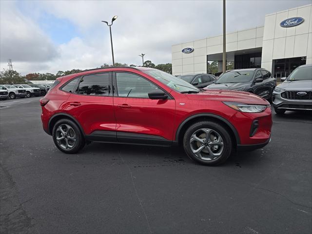 new 2025 Ford Escape car, priced at $31,255