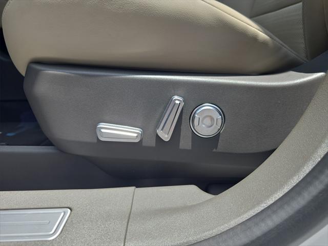 used 2024 Lincoln Nautilus car, priced at $52,994