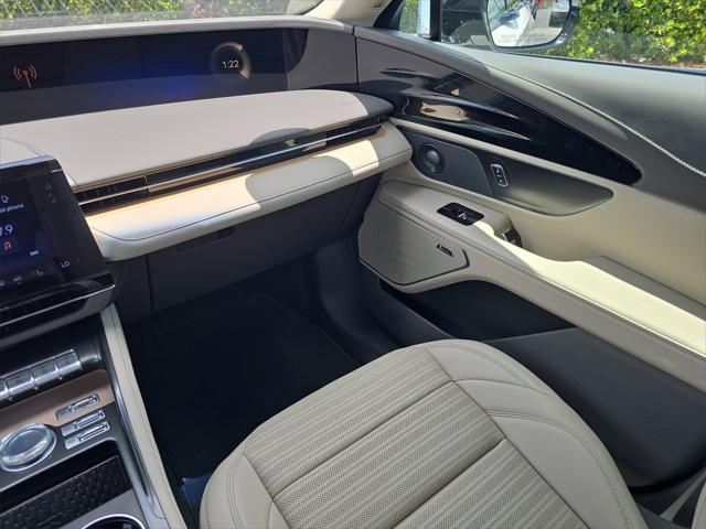 used 2024 Lincoln Nautilus car, priced at $52,994