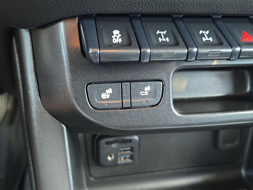 used 2021 Chevrolet Colorado car, priced at $29,583