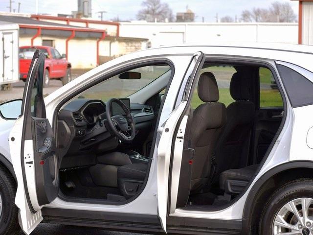 new 2024 Ford Escape car, priced at $27,918