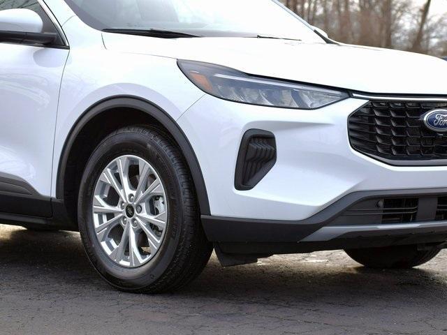 new 2024 Ford Escape car, priced at $27,918