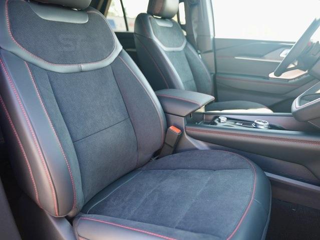 new 2025 Ford Explorer car, priced at $55,047