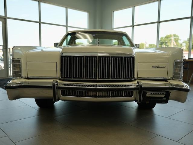 used 1976 Lincoln Town Car car, priced at $26,972