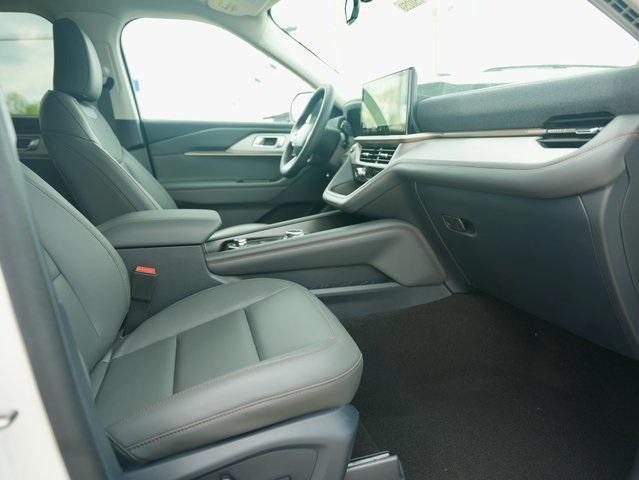 new 2025 Ford Explorer car, priced at $43,574