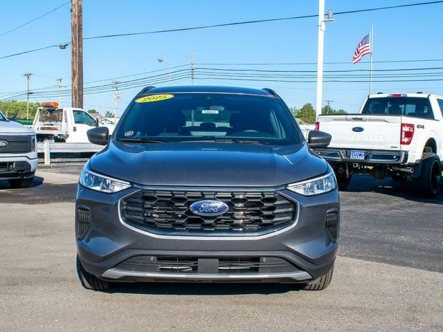 new 2025 Ford Escape car, priced at $24,033