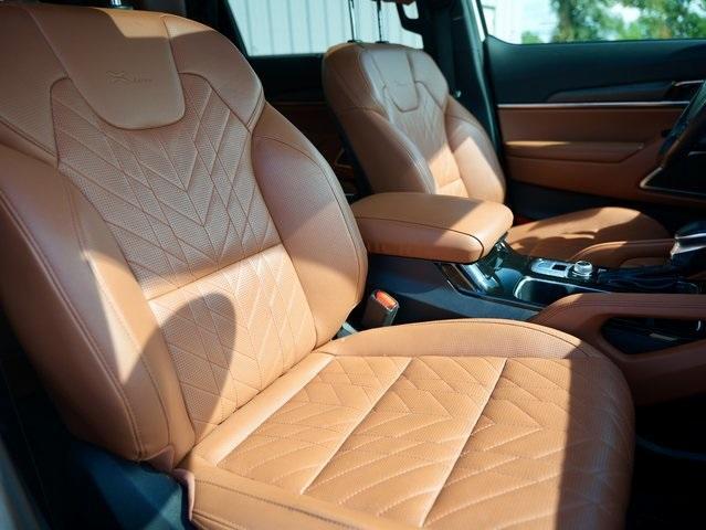 used 2024 Kia Telluride car, priced at $38,892