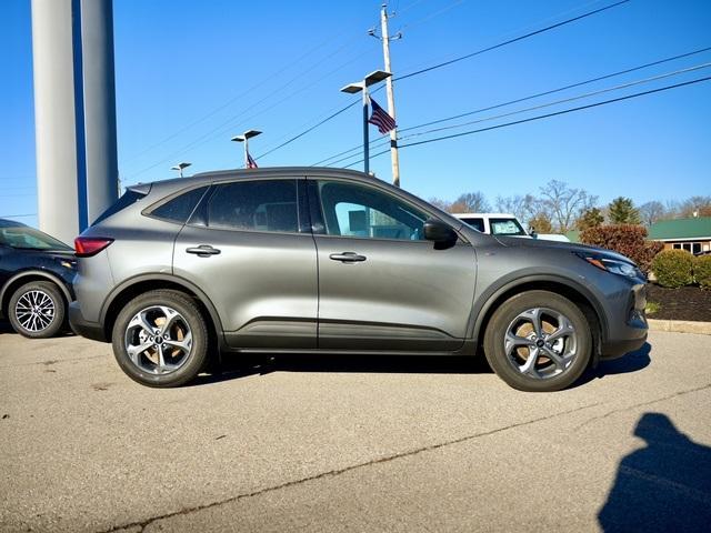 new 2025 Ford Escape car, priced at $29,090