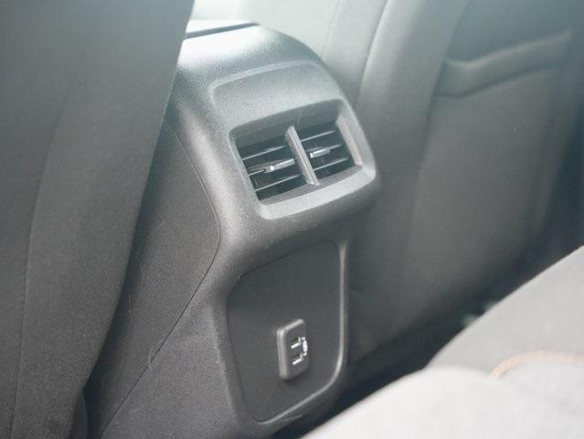 used 2023 Chevrolet Equinox car, priced at $22,392