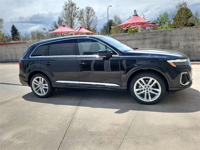 new 2025 Audi Q7 car, priced at $77,449