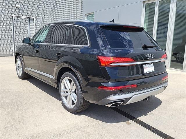 new 2025 Audi Q7 car, priced at $77,449