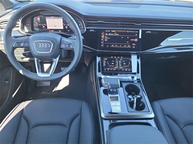 new 2025 Audi Q7 car, priced at $79,469