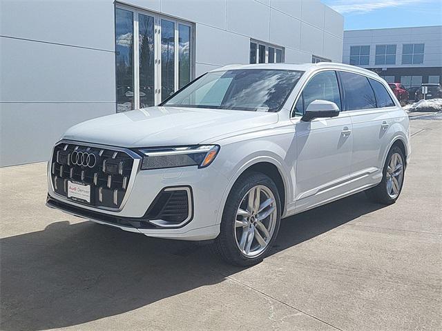 new 2025 Audi Q7 car, priced at $77,674