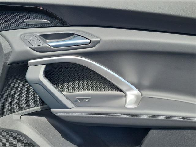 new 2025 Audi Q5 car, priced at $62,189
