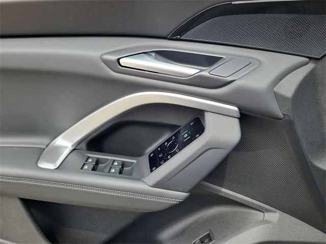 new 2025 Audi Q5 car, priced at $58,989