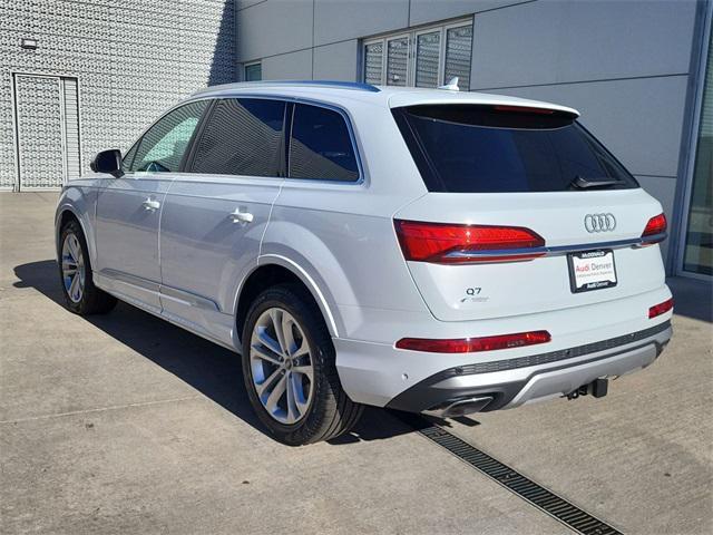 new 2025 Audi Q7 car, priced at $76,689