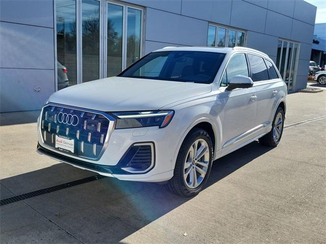 new 2025 Audi Q7 car, priced at $76,689