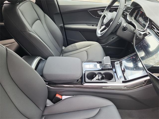 new 2025 Audi Q7 car, priced at $78,249