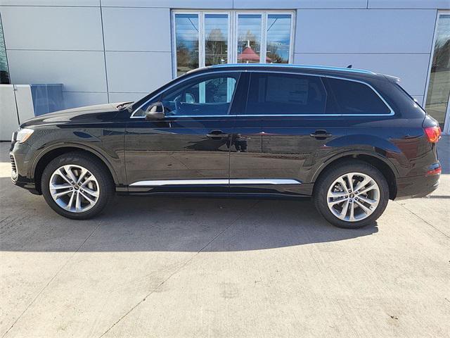 new 2025 Audi Q7 car, priced at $72,599