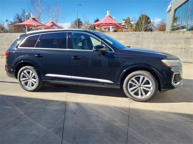 new 2025 Audi Q7 car, priced at $72,599