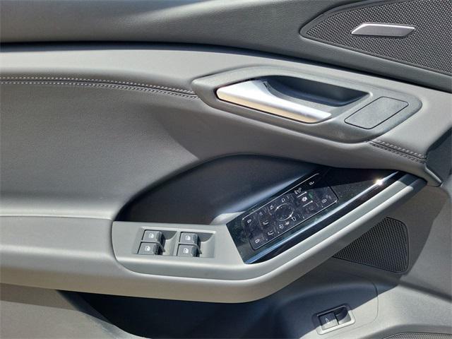 new 2025 Audi Q6 e-tron car, priced at $78,224
