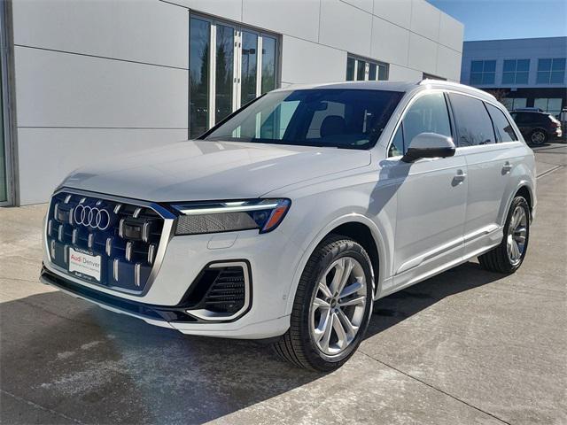 new 2025 Audi Q7 car, priced at $76,689