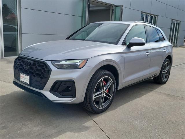 new 2025 Audi Q5 car, priced at $70,184