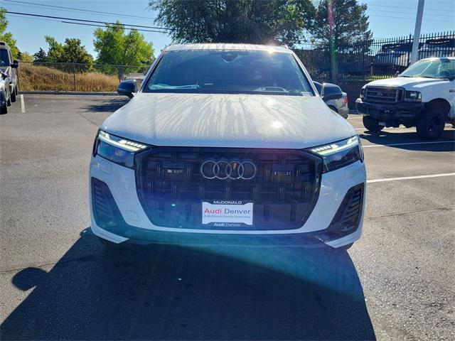 new 2025 Audi Q7 car, priced at $96,029