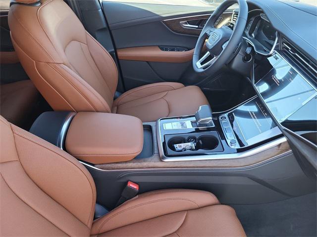 new 2025 Audi Q7 car, priced at $96,029