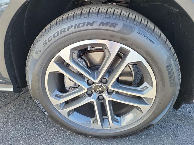 new 2025 Audi Q5 car, priced at $52,181